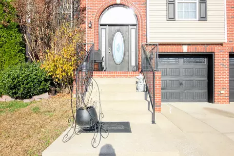 1605 Apache Way, Clarksville, TN 37042