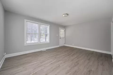Living - 1024 Richard St, Springfield, TN 37172 photo 3 of 4