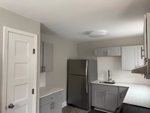 Kitchen - 1024 Richard St, Springfield, TN 37172 photo 2 of 2