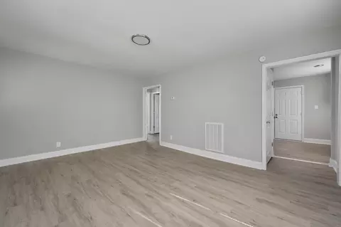 Living - 1024 Richard St, Springfield, TN 37172 photo 4 of 4