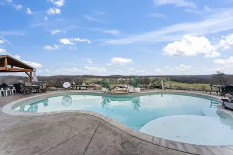 Exterior - 1180 Allisona Rd, Eagleville, TN 37060 photo 4 of 14