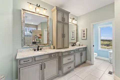 Bath - 1180 Allisona Rd, Eagleville, TN 37060 photo 1 of 7