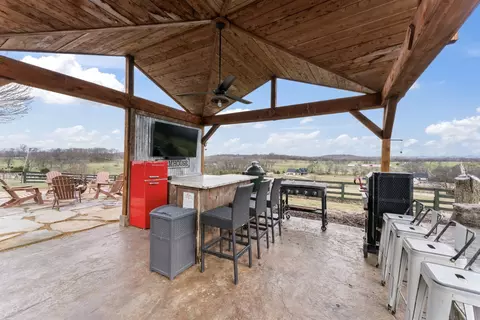 Exterior - 1180 Allisona Rd, Eagleville, TN 37060 photo 8 of 14