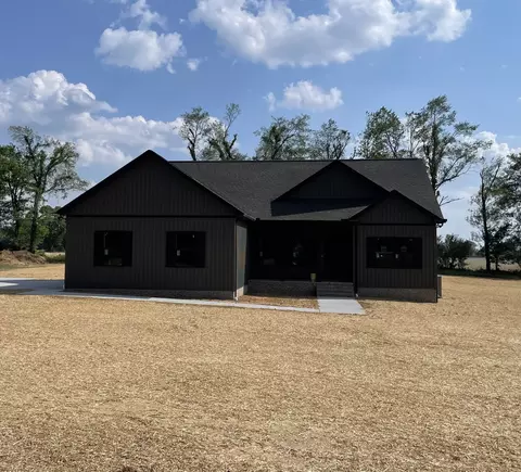 502 Hidden Hills Ln, Summertown, TN 38483