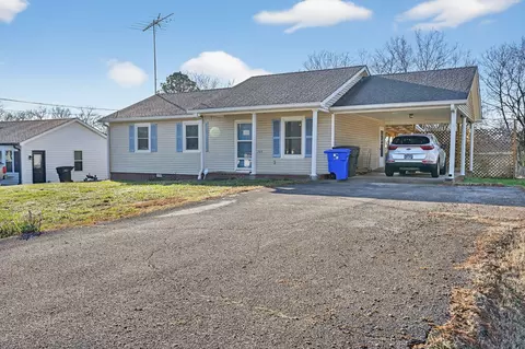 103 Reaves Cove Rd, Columbia, TN 38401