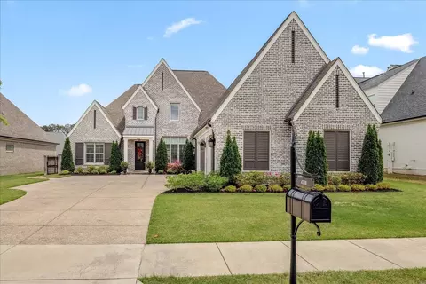 4758 Carousel Ln, Collierville, TN 38017