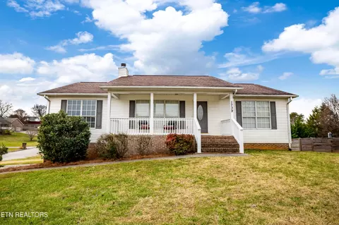 1739 Northfield Dr, Maryville, TN 37804