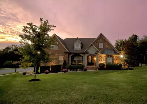 201 Amana Dr, Lebanon, TN 37087