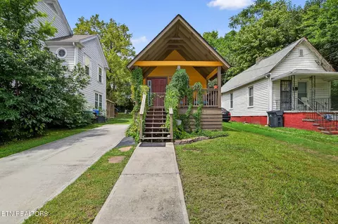 1217 University Ave, Knoxville, TN 37921