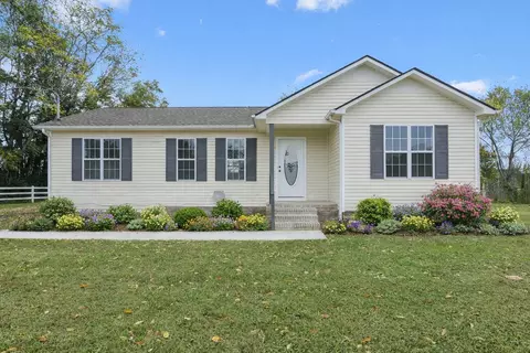 286 Strawberry Dr, Winchester, TN 37398