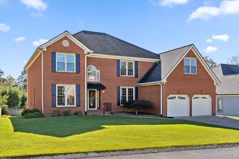 8106 Carriage Xing Ln, Chattanooga, TN 37421