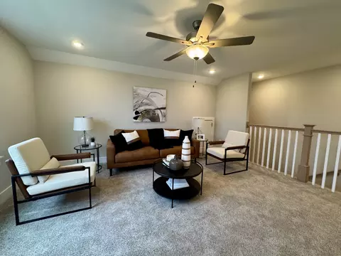 Living - 5560 Sinclair Ct, Murfreesboro, TN 37127 photo 3 of 9