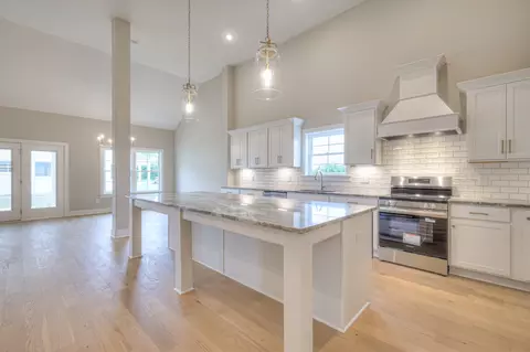 Kitchen - 5560 Sinclair Ct, Murfreesboro, TN 37127 photo 2 of 4