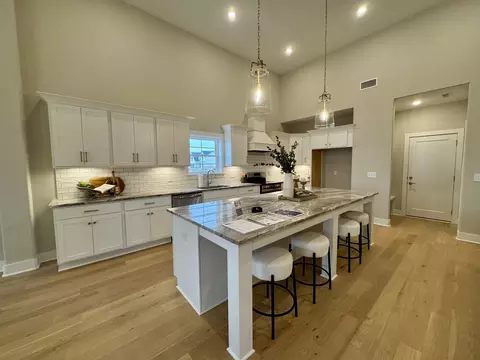 Kitchen - 5560 Sinclair Ct, Murfreesboro, TN 37127 photo 1 of 4