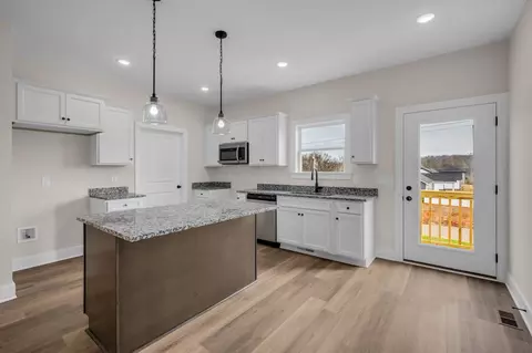 Kitchen - 1012 Northside Dr, Dickson, TN 37055 photo 1 of 4