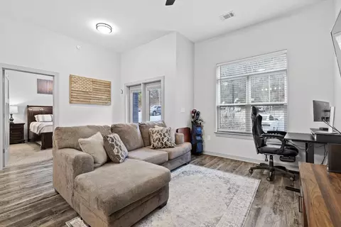 782 Riverfront Pkwy # 109, Chattanooga, TN 37402