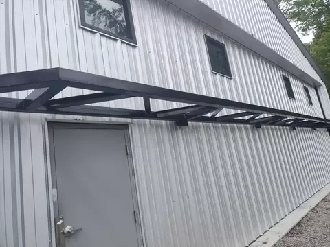 432 Slow Roll Dr, Chapmansboro, TN 37035