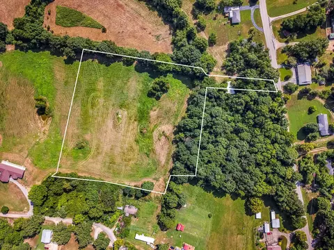 239 Wayne Threatt Rd, Dover, TN 37058