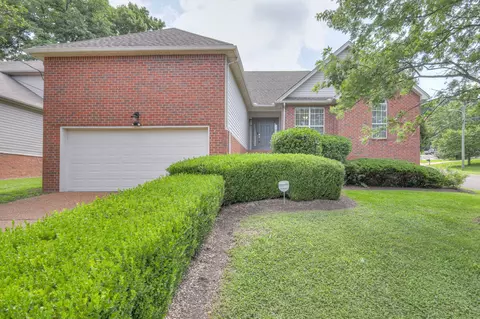136 Holt Hills Rd, Nashville, TN 37211