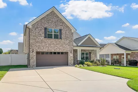 430 Clayton Ct, Pleasant View, TN 37146