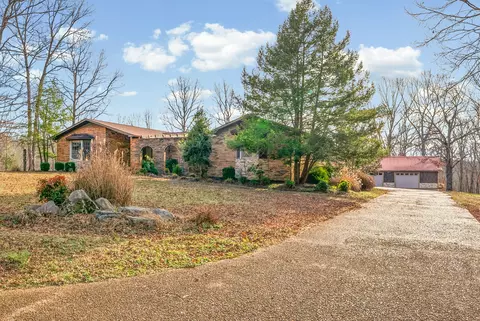 2419 Williams Hollow Rd, Mcewen, TN 37101