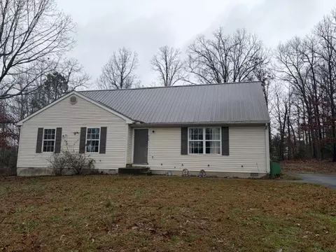 9106 Redbud Ln, Nunnelly, TN 37137