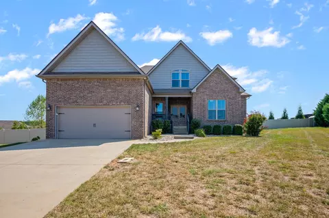 317 Melbourne Ct, Clarksville, TN 37043