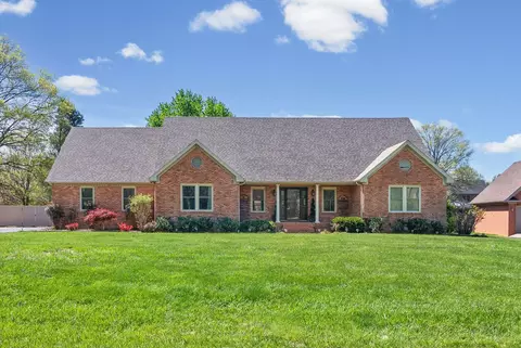235 Oxford St, Hopkinsville, KY 42240
