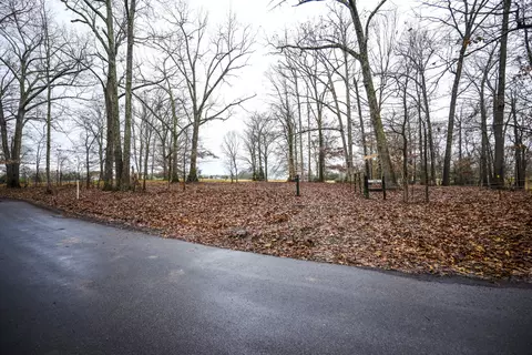 2106 Castelow, Greenbrier, TN 37073