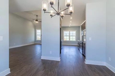 2060 Beverly Ct, Springfield, TN 37172 photo 12