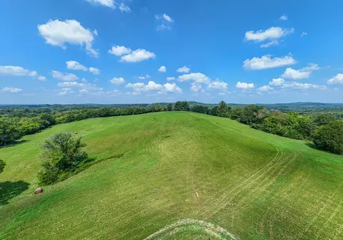 2301 Holloway Rd, Lebanon, TN 37090