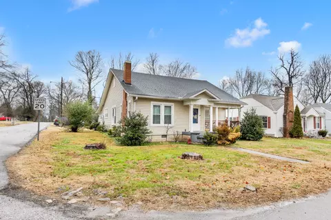 128 W Jackson St, Gallatin, TN 37066