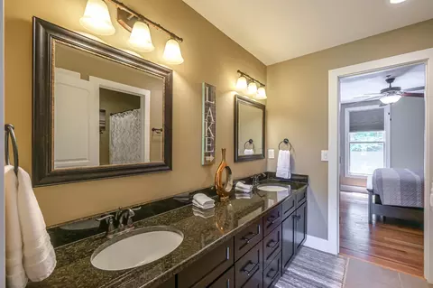 Bath - 320 Floating Mill Rd, Silver Point, TN 38582 photo 6 of 7