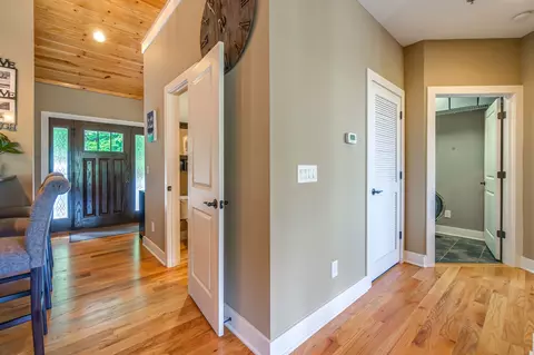 Entry Way - 320 Floating Mill Rd, Silver Point, TN 38582 photo 2 of 5