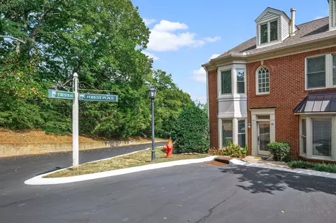 126 Forest Place Cir, Nashville, TN 37215