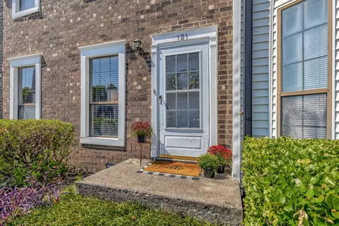 121 Elizabeths Ct, Antioch, TN 37013