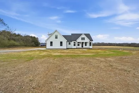 130 Roddy Rd, Shelbyville, TN 37160