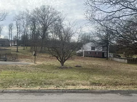 38 Palani Cir # A, Lebanon, TN 37087