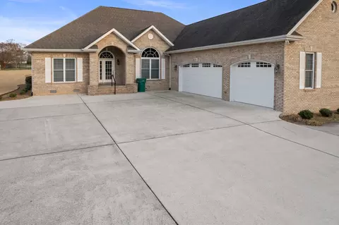 657 Pickney Rd, Winchester, TN 37398