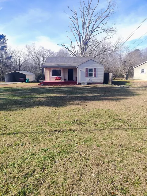 286 Hillcrest Circle Dr, Jackson, TN 38301