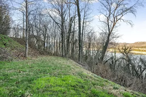 Exterior - 3379 Austin Bottom Rd, Baxter, TN 38544 photo 8 of 9