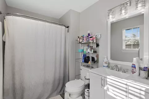 Bath - 47 Spring Place Dr, Fort Oglethorpe, GA 30742 photo 1 of 2