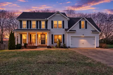 3324 Greenspoint Dr, Clarksville, TN 37042