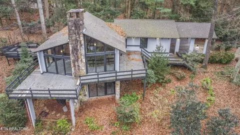 5510 Glen Cove Dr, Knoxville, TN 37919