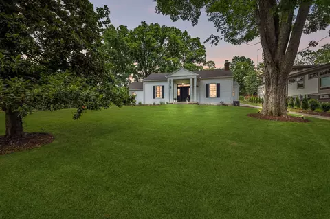 2126 Sharondale Dr, Nashville, TN 37215