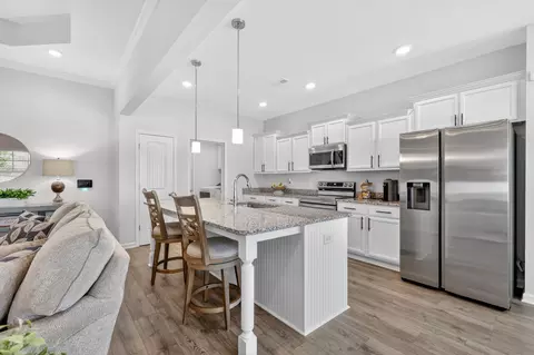 Kitchen - 1010 Hickoryridge Dr, Murfreesboro, TN 37129 photo 4 of 6