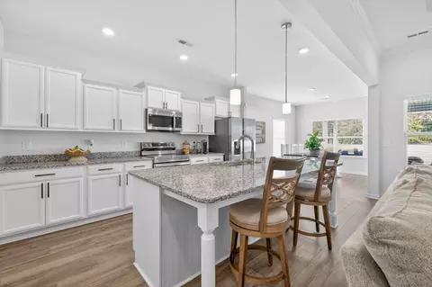 Kitchen - 1010 Hickoryridge Dr, Murfreesboro, TN 37129 photo 6 of 6