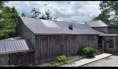 329 Wheeler Ln, Jamestown, TN 38556