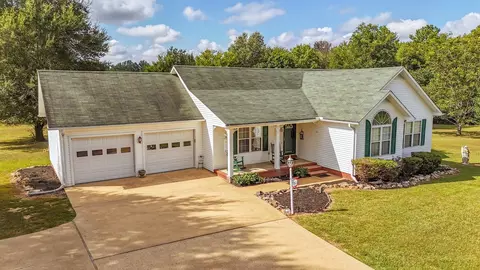 1015 Blanton Rd, Adamsville, TN 38310