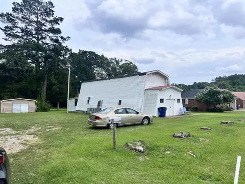 60 Northwood Dr, Savannah, TN 38372
